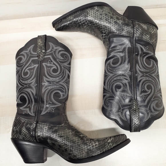 Durango Crush Western Scallop Faux Snake Boots Women's 9.5 M Black - Picture 3 of 10